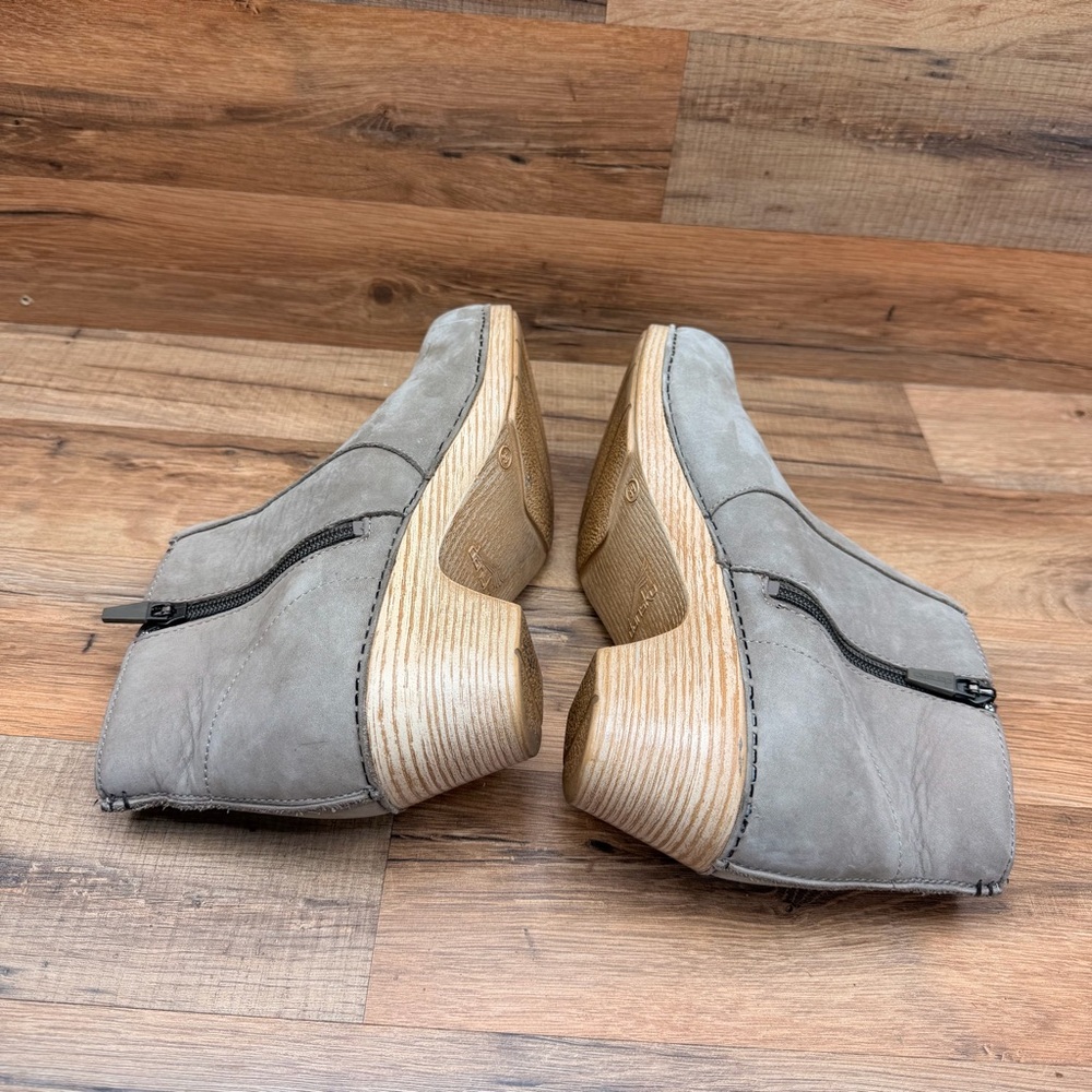 Dansko Maria size 8.5-9 (39 EU) Leather Ankle Boot Nubuck Women Gray Ankle Boots - Picture 4 of 8